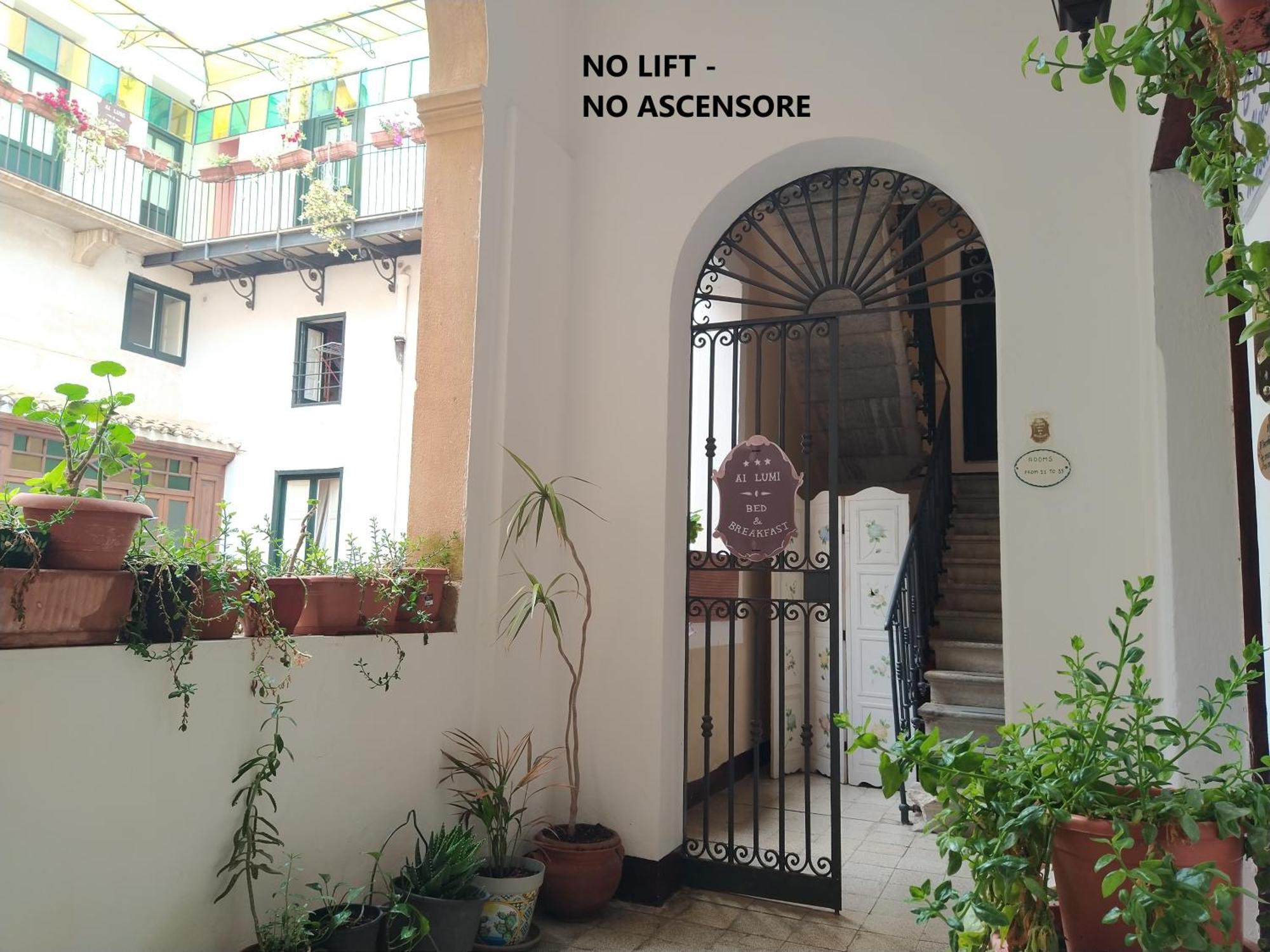 Ai Lumi Bed & Breakfast Trapani Exterior foto